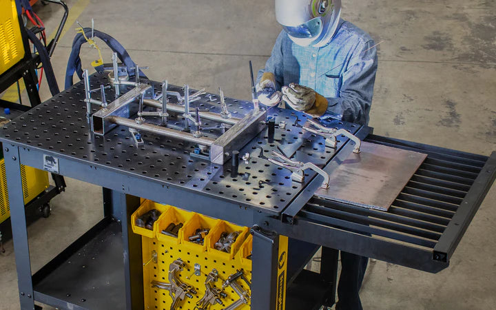 I18n Error: Missing interpolation value "imagealt" for "Načtěte obrázek do galerijního prohlížeče, {{ imagealt }}"