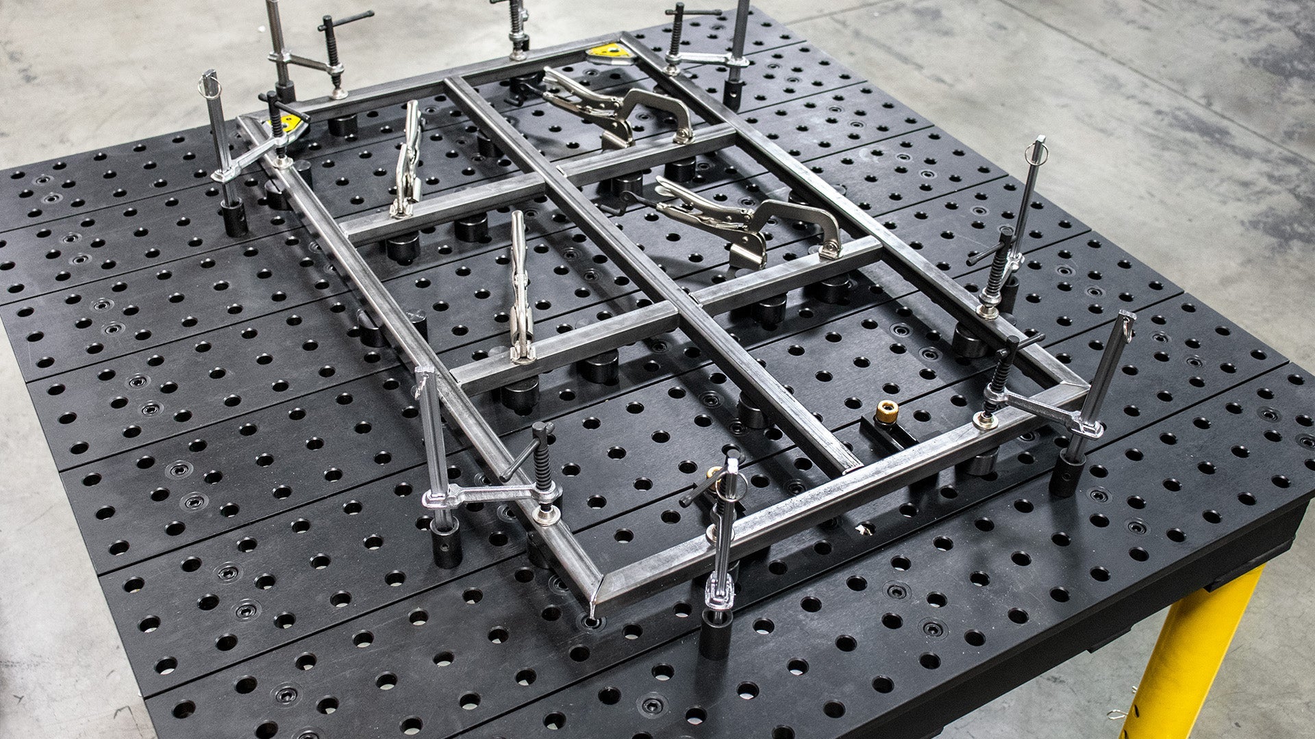 MAX Welding Table, 2550x1250 mm (16 mm System)