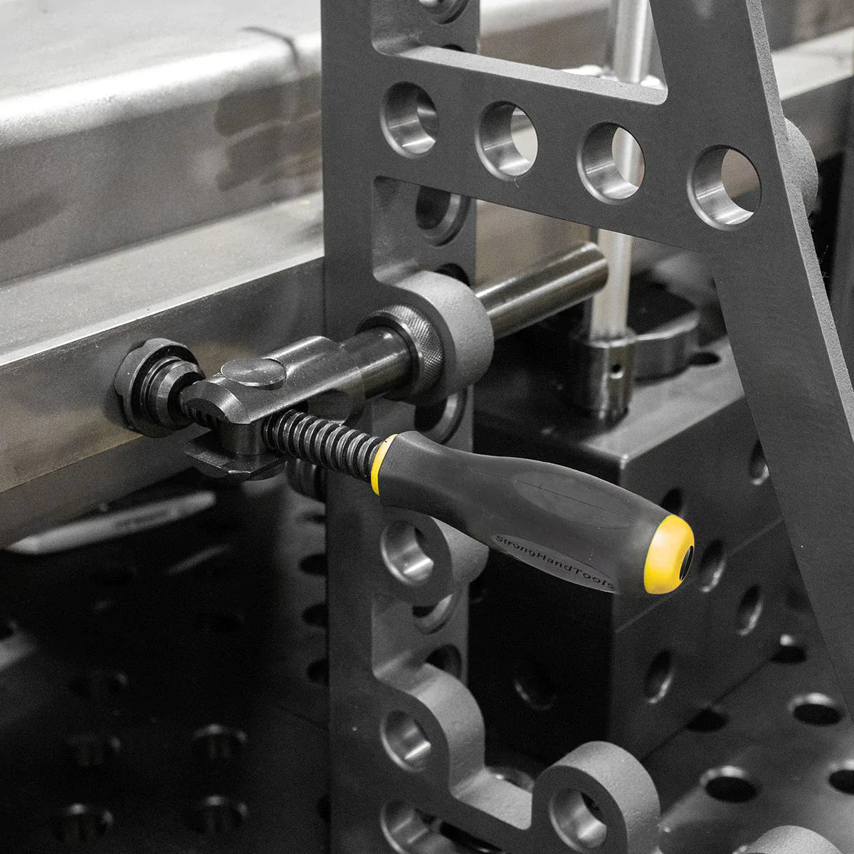 T-Post Pipe Clamp, Alpha 28